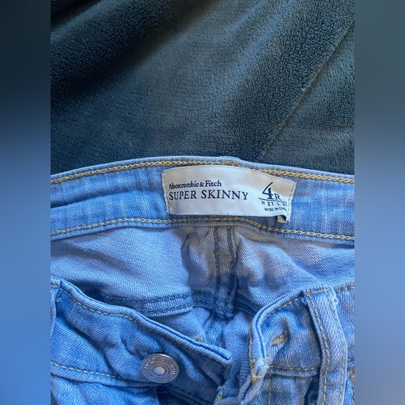 Abercrombie and fitch, hollister, and American eagle jeans - Picture 3 of 6